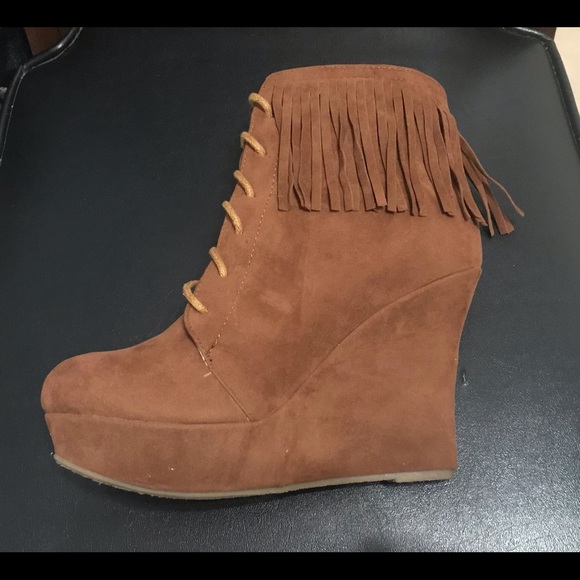 🎆 Bamboo fringe boho faux suede wedge ankle bootie - Picture 7 of 7